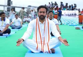 परेड ग्राउंड, सिकंदराबाद, तेलंगाना में पर्यटन मंत्रालय द्वारा अंतर्राष्ट्रीय योग दिवस 2022 का आयोजन